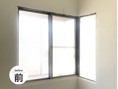 純白色轉角窗施工前
